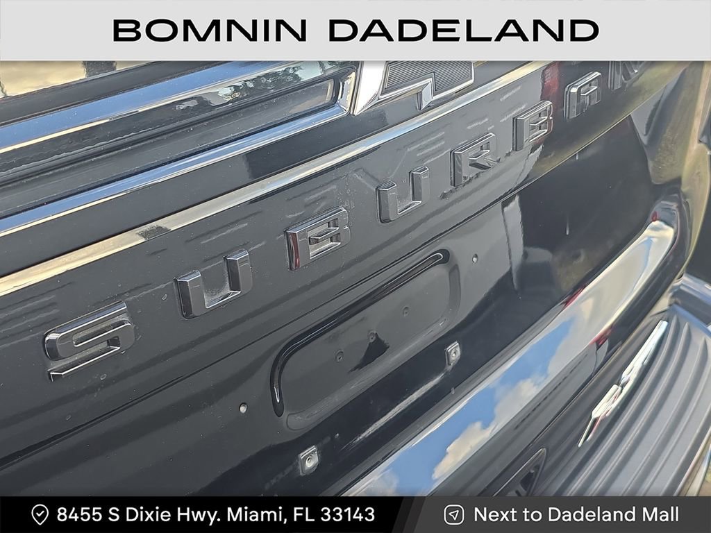 Used 2023 Chevrolet Suburban RST image 8