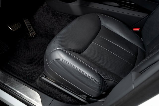 Used 2023 Land Rover Range Rover SE image 20