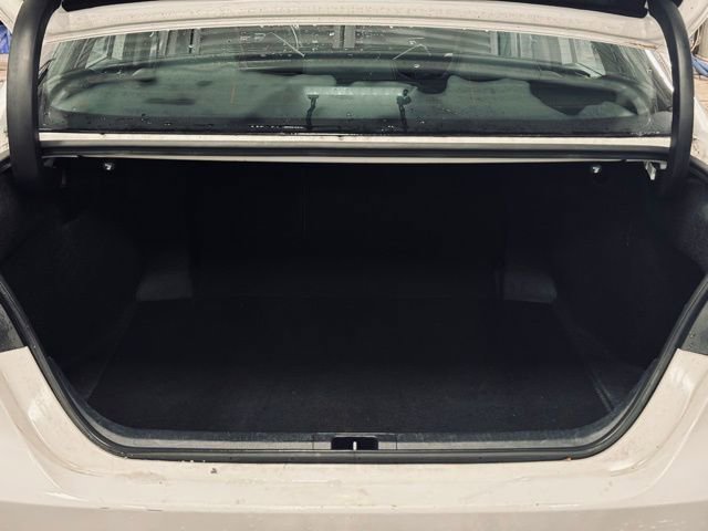 Used 2024 Toyota Camry SE image 9