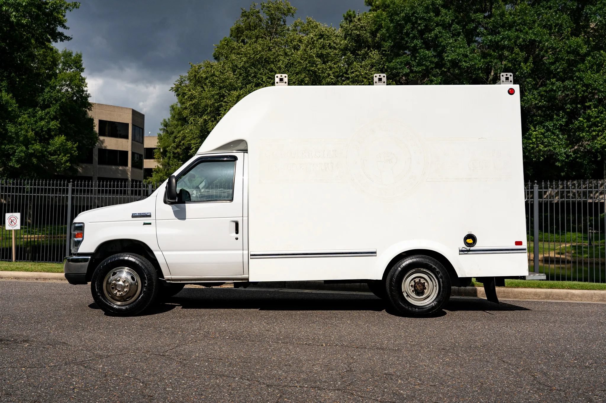 Used 2019 Ford E-350 and Econoline 350 Super Duty w/ Power Windows & Locks Group RWD image 9