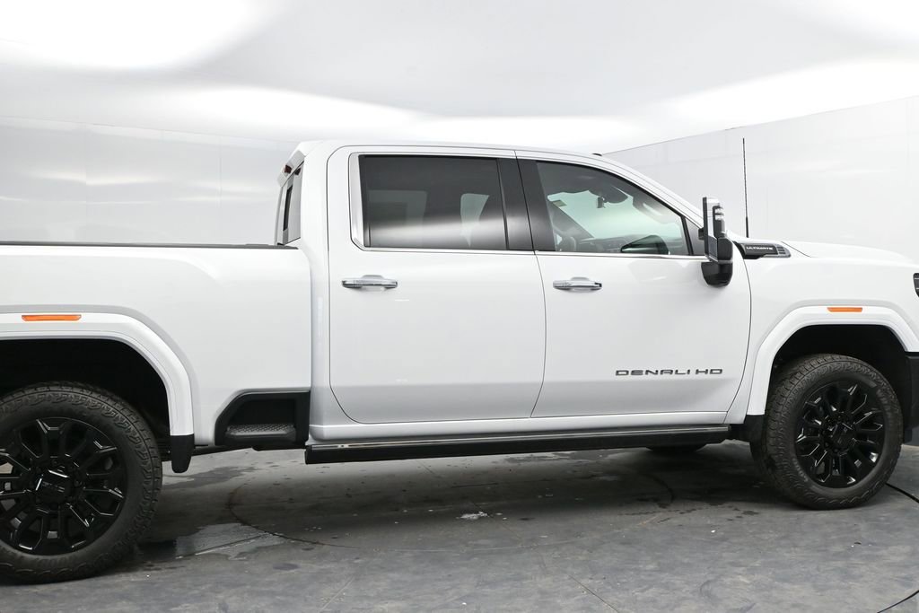 New 2026 GMC Sierra 2500 Denali Ultimate AWD/4WD image 8
