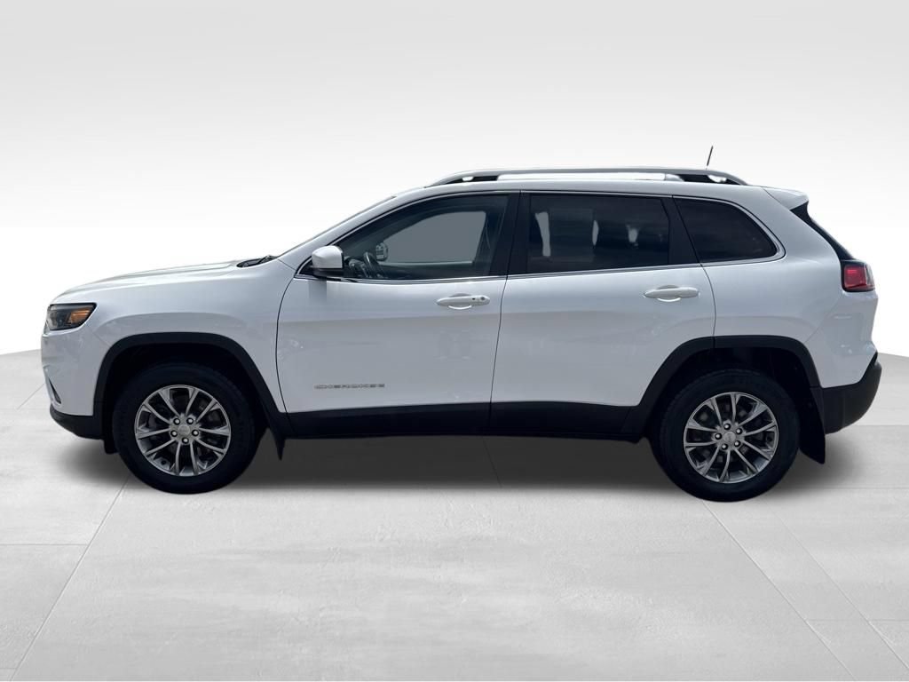 Used 2020 Jeep Cherokee Latitude Plus w/ Cold Weather Group AWD/4WD image 3