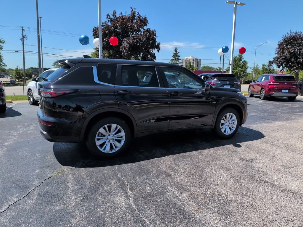 New 2026 Mitsubishi Outlander ES AWD/4WD image 6