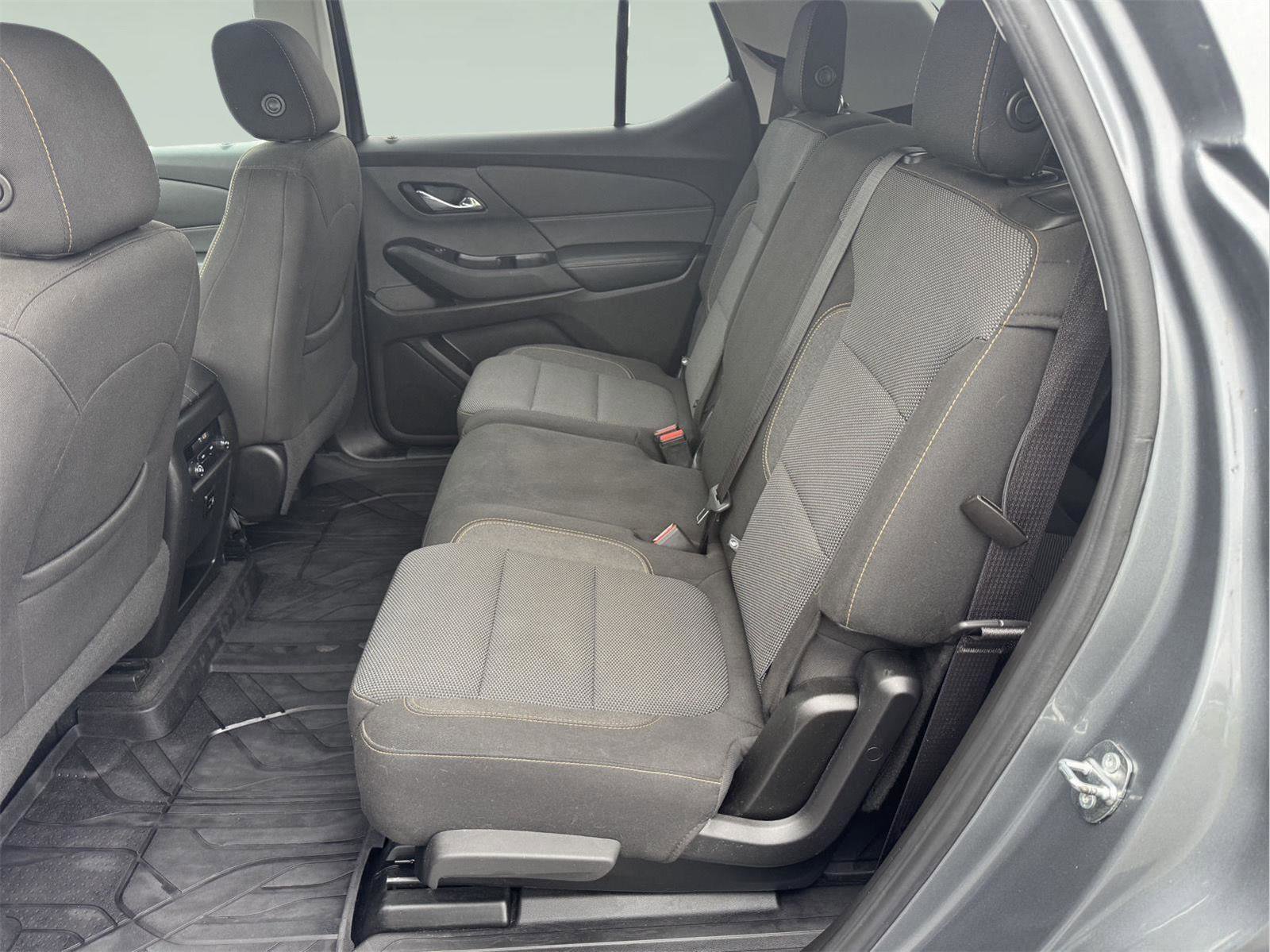 Used 2018 Chevrolet Traverse LS w/ LPO, Floor Liner Package FWD image 11