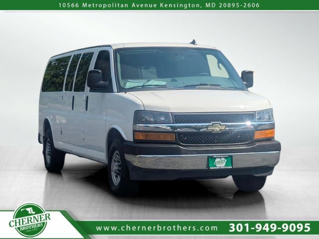 Used 2017 Chevrolet Express 3500 LT w/ LT Preferred Equipment Group RWD image 1