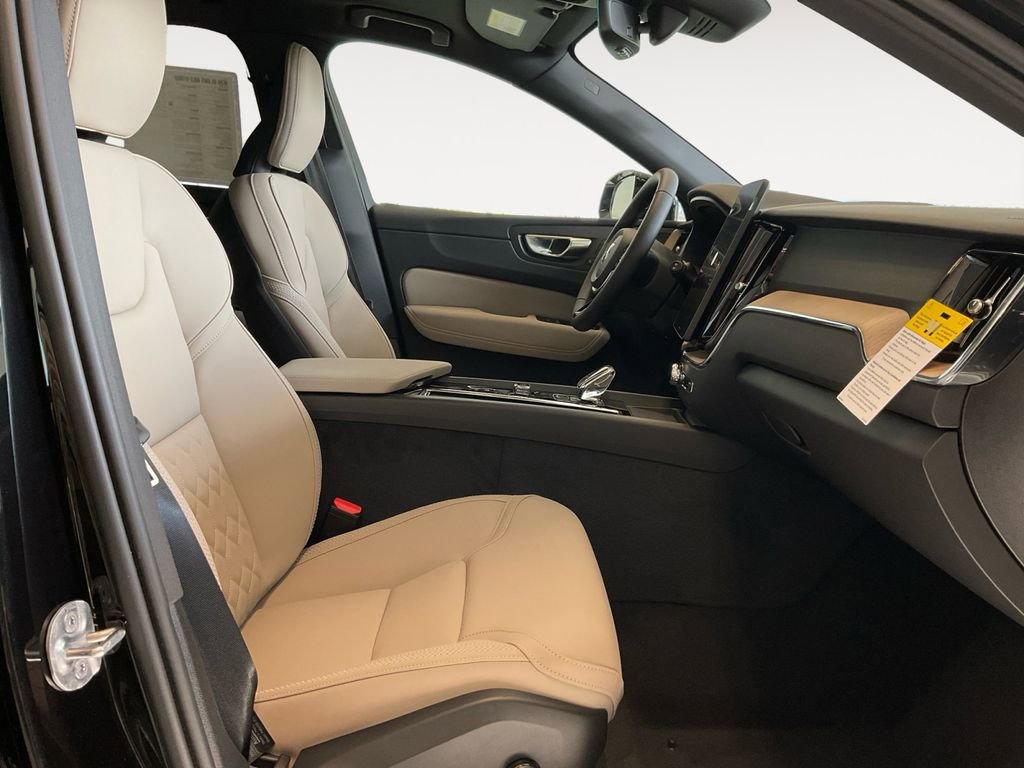 New 2026 Volvo XC60 B5 Plus w/ Protection Package Premier image 15