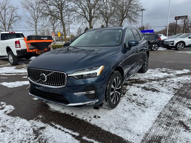 Used 2023 Volvo XC60 B5 Plus w/ Climate Package image 1