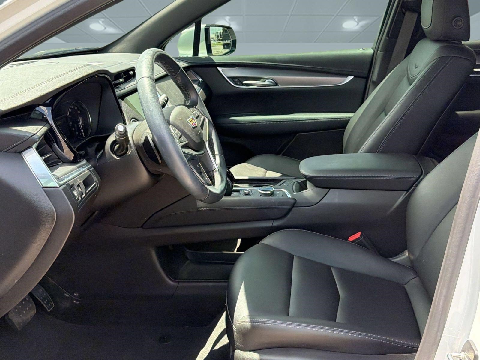 Used 2023 Cadillac XT5 Luxury FWD image 5