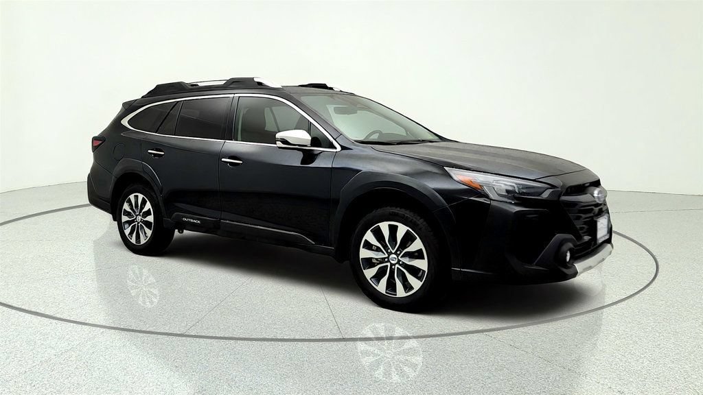 Used 2024 Subaru Outback Touring AWD/4WD image 3