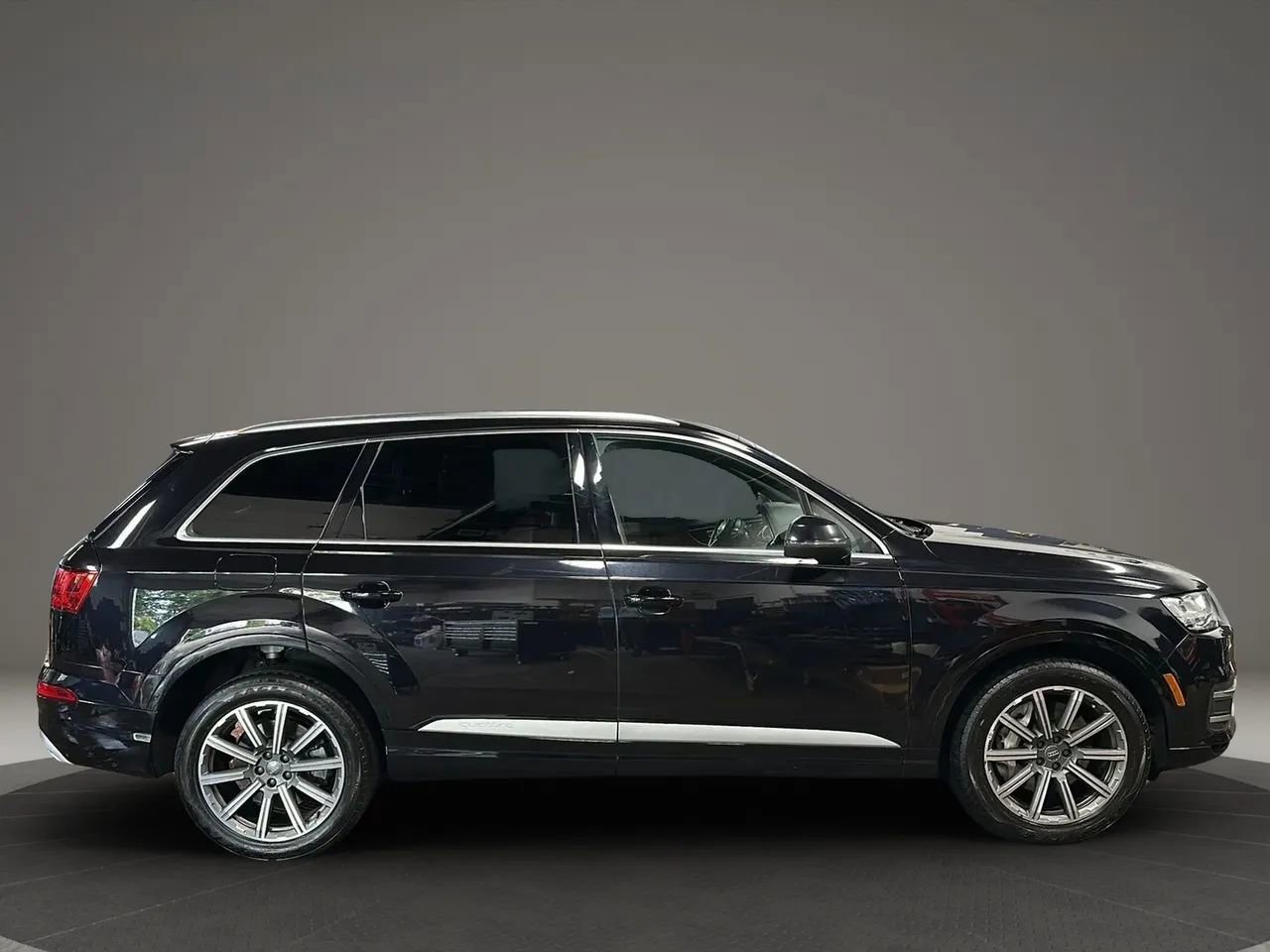 Used 2018 Audi Q7 3.0T Premium Plus w/ Premium Plus Package image 6