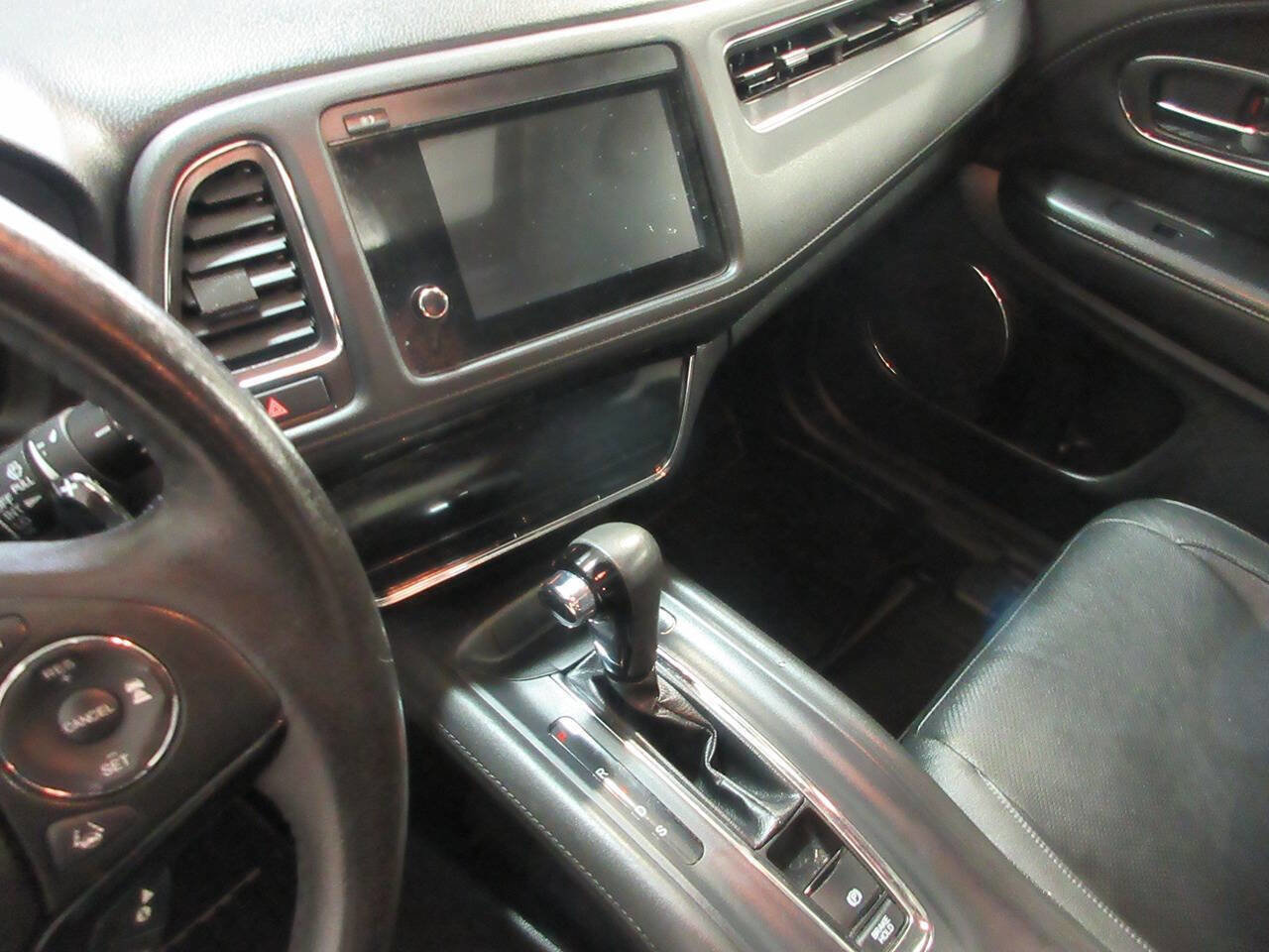 Used 2019 Honda HR-V Touring image 10