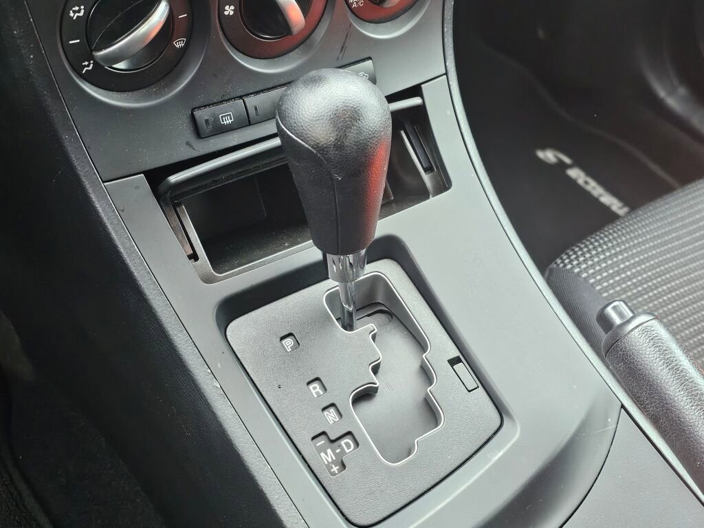 Used 2013 MAZDA MAZDA3 i SV w/ Convenience Pkg image 35