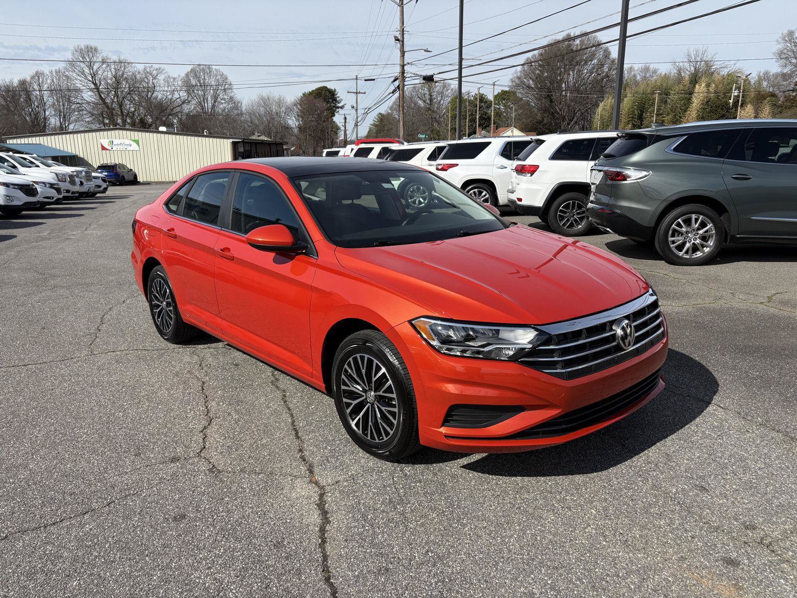 Used 2020 Volkswagen Jetta SE FWD image 3
