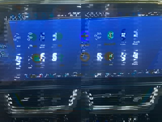 New 2025 Chevrolet Equinox EV LT image 6