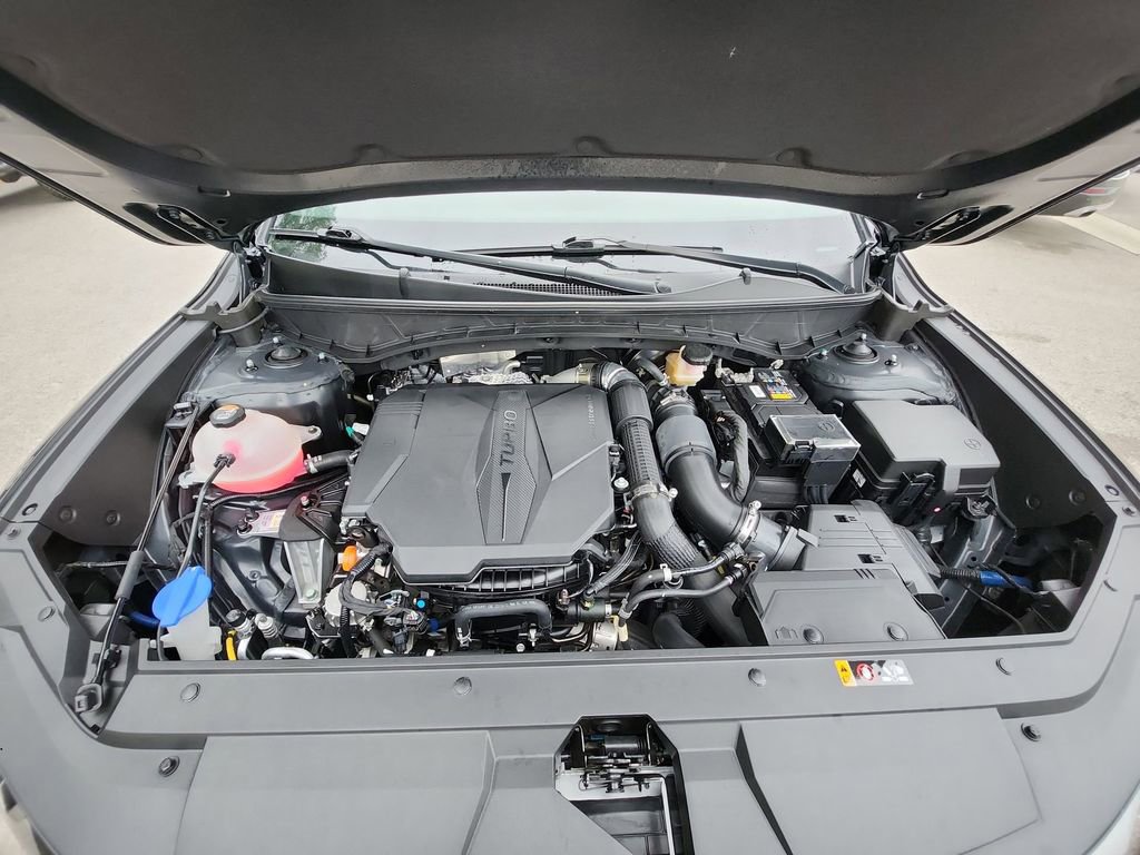 Used 2023 Hyundai Santa Cruz Limited image 35