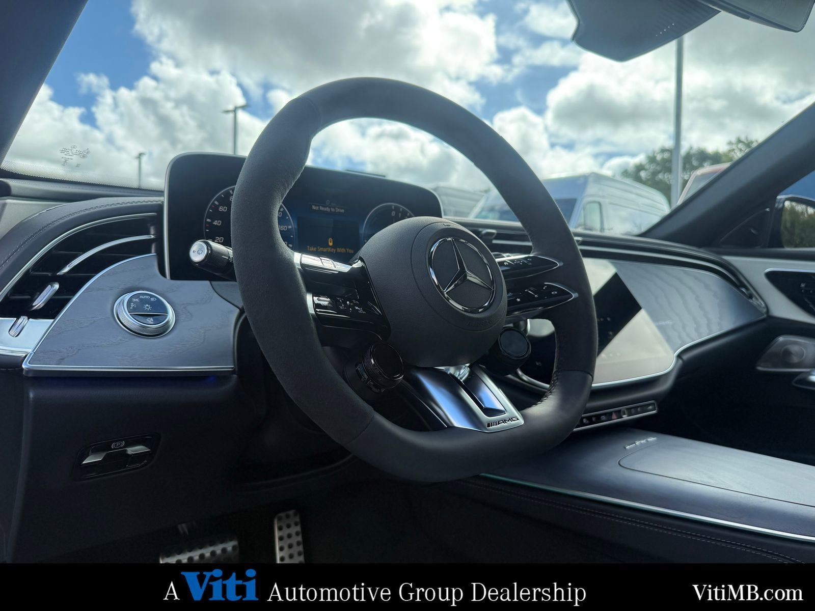 New 2026 Mercedes-Benz E 53 AMG e 4MATIC Sedan image 13