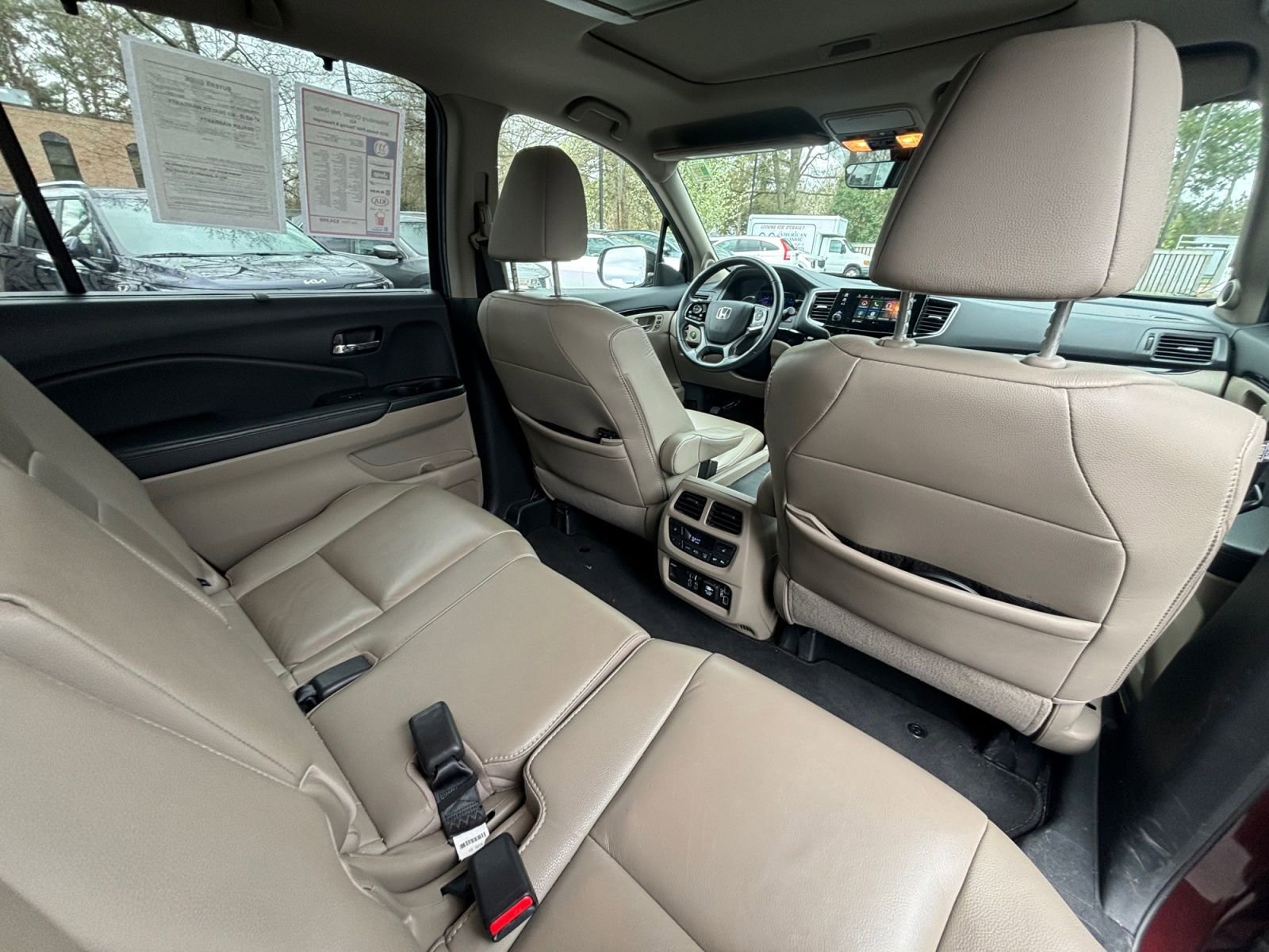 Used 2020 Honda Pilot Touring image 19