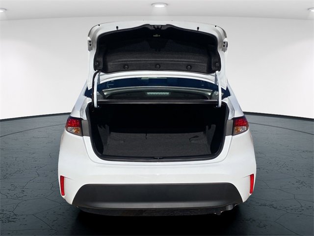 Used 2026 Toyota Corolla LE image 14