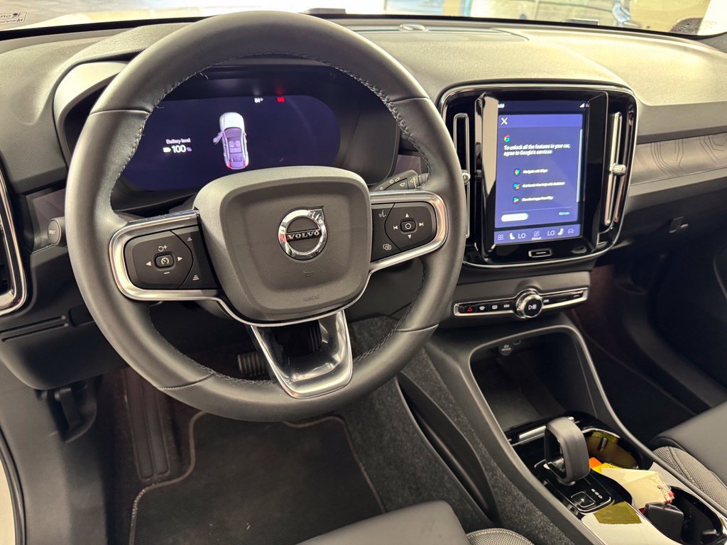 Certified 2023 Volvo C40 Recharge Core w/ Protection Package Premier AWD/4WD image 20