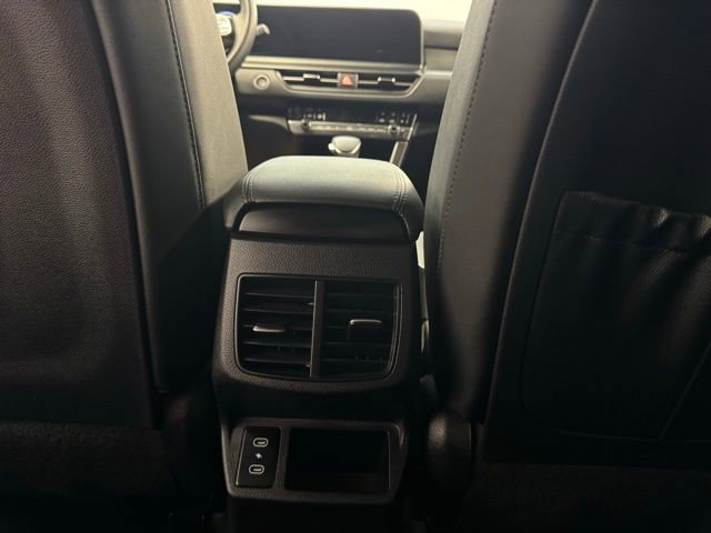Used 2026 Kia Seltos EX FWD image 31