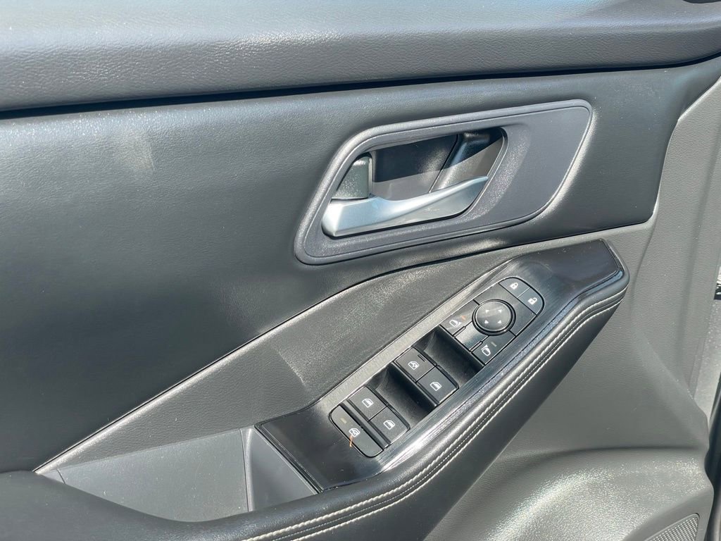 Certified 2024 Nissan Rogue SV AWD/4WD image 12