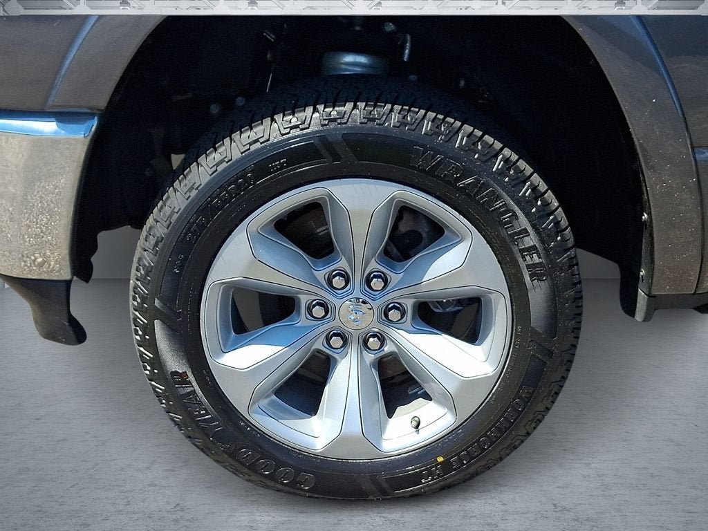 Used 2020 RAM 1500 Limited AWD/4WD image 10