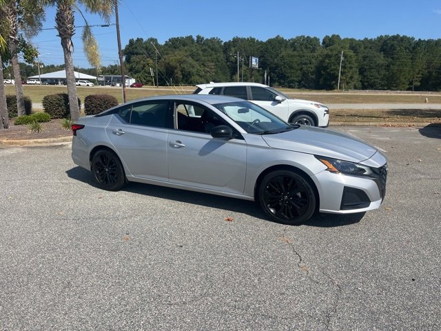 Used 2024 Nissan Altima 2.5 SR