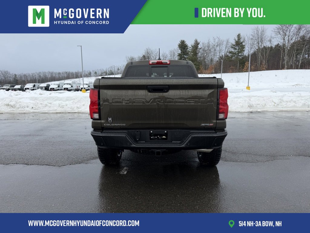 Used 2024 Chevrolet Colorado ZR2 w/ ZR2 Convenience Package III image 25