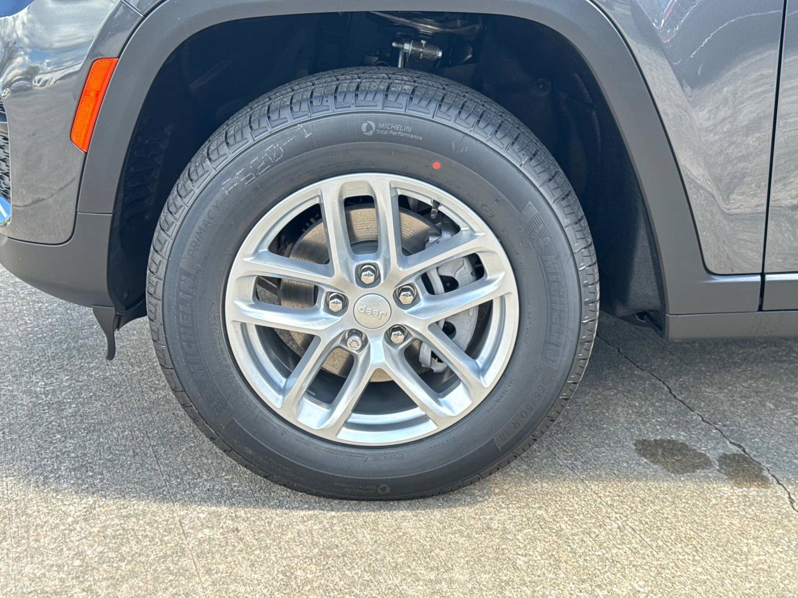 New 2025 Jeep Grand Cherokee Laredo X w/ Luxury Tech Group I image 10