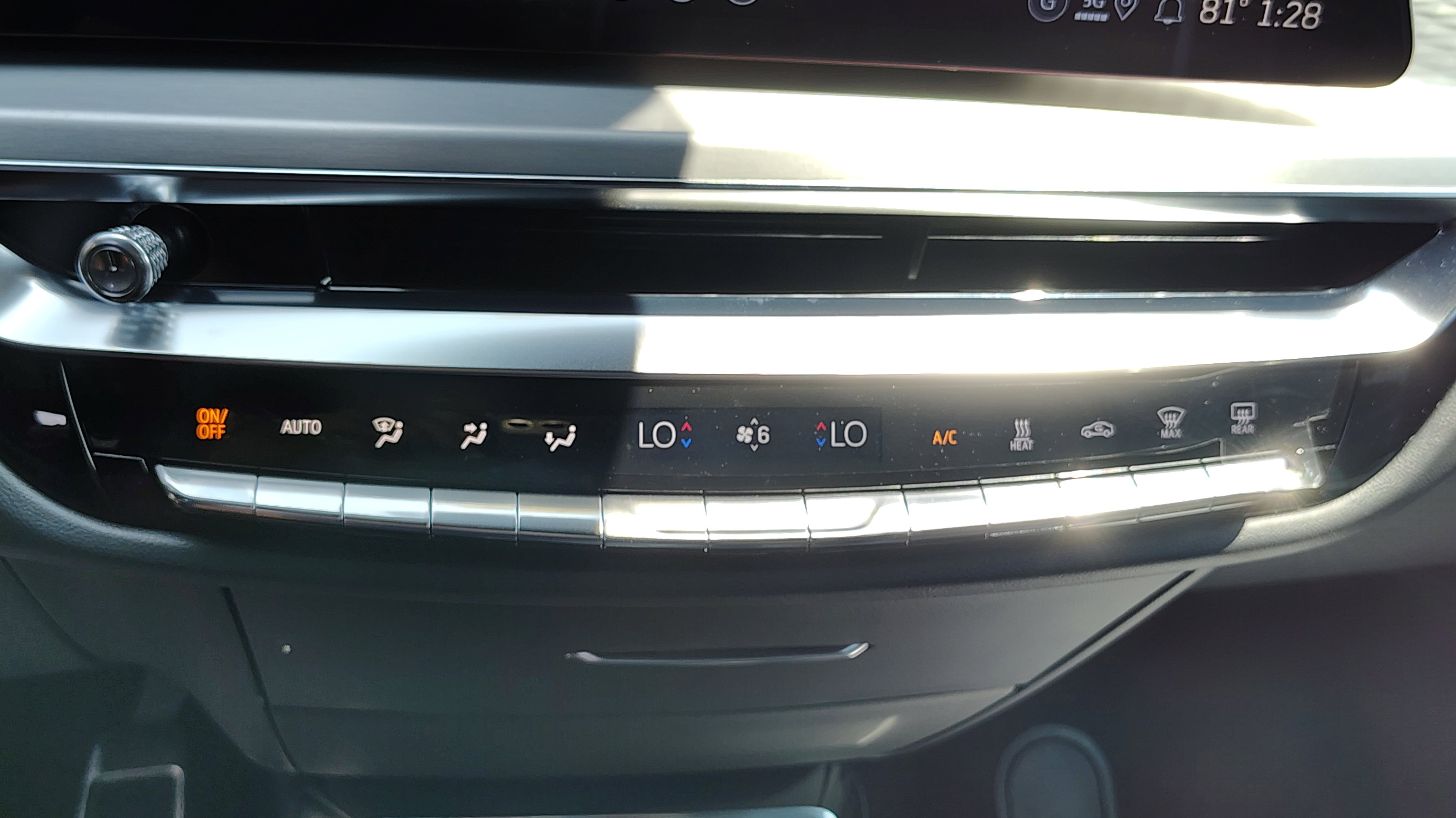 New 2026 Cadillac Lyriq V image 27