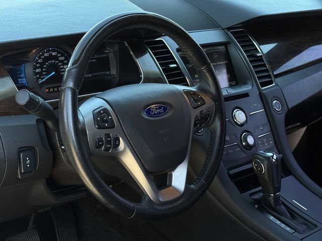 Used 2015 Ford Taurus Limited FWD image 12