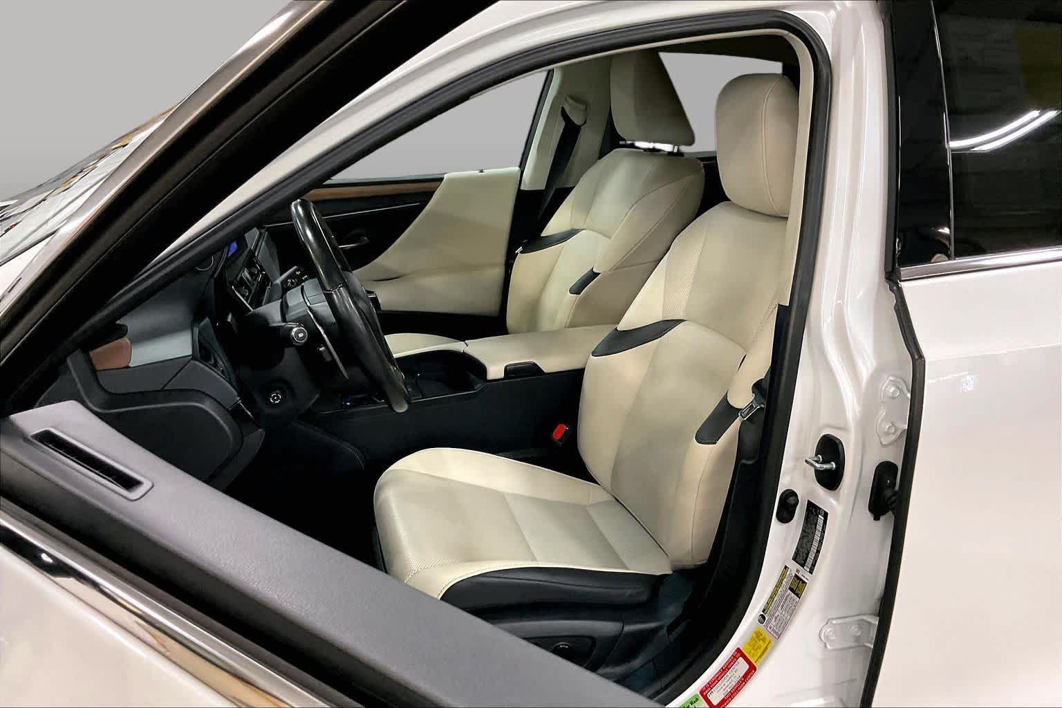 Used 2023 Lexus ES 350 w/ Premium Package FWD image 8