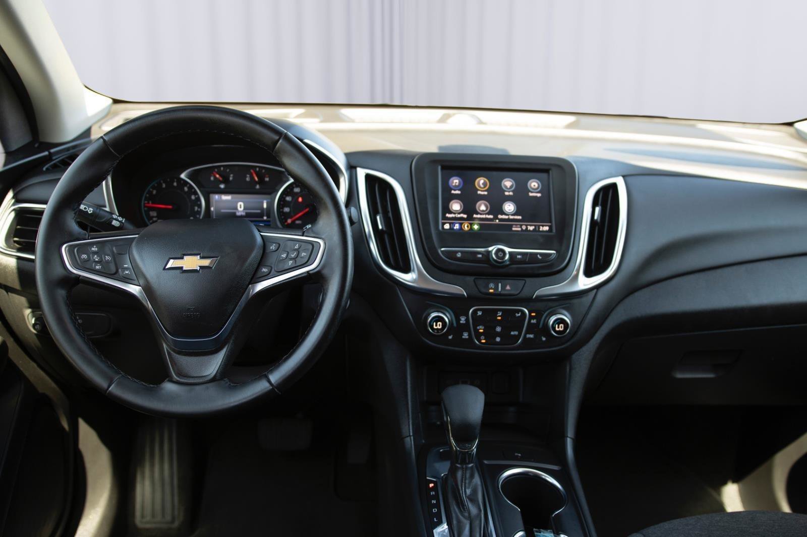 Used 2024 Chevrolet Equinox LT AWD/4WD image 3