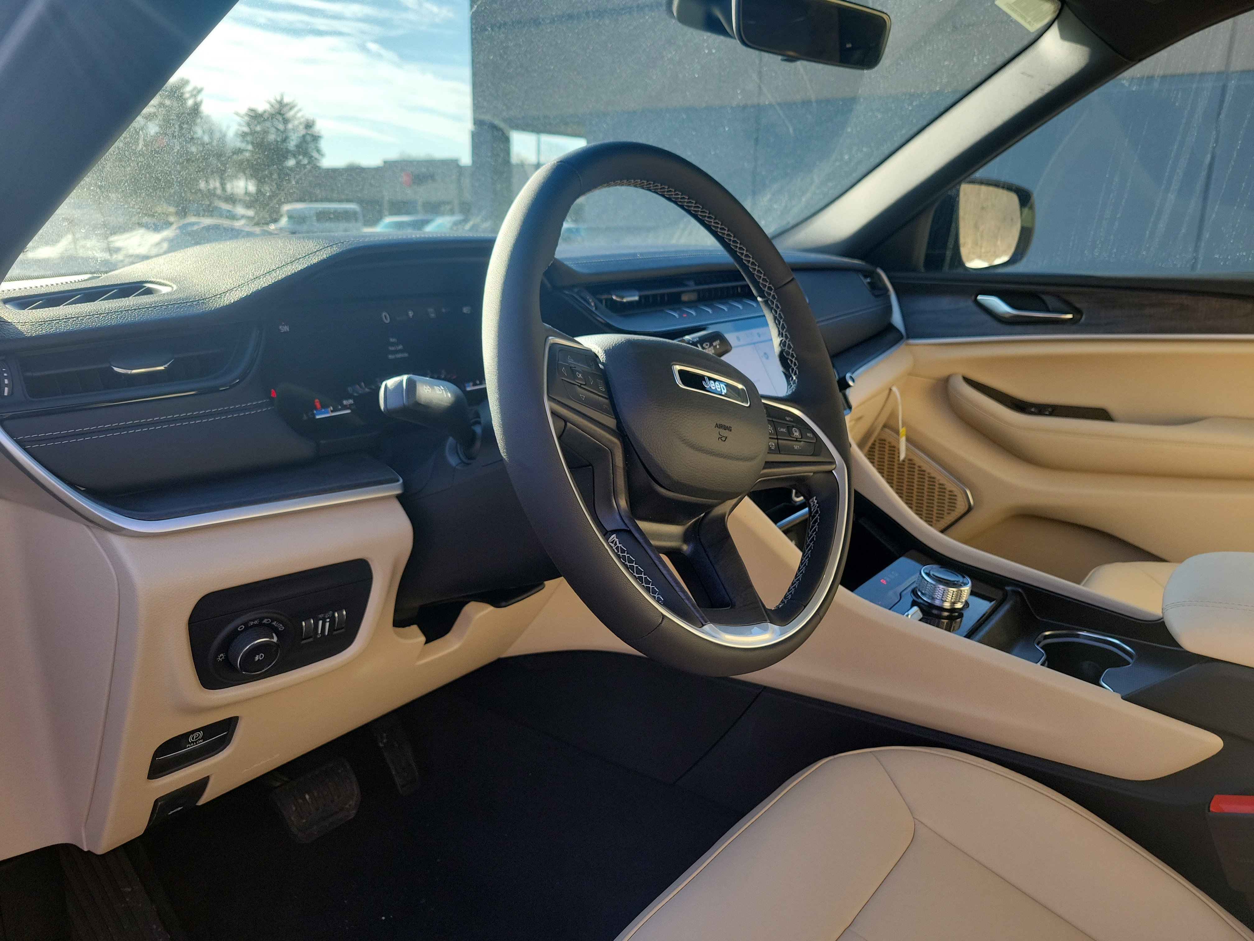 New 2026 Jeep Grand Cherokee Limited image 23