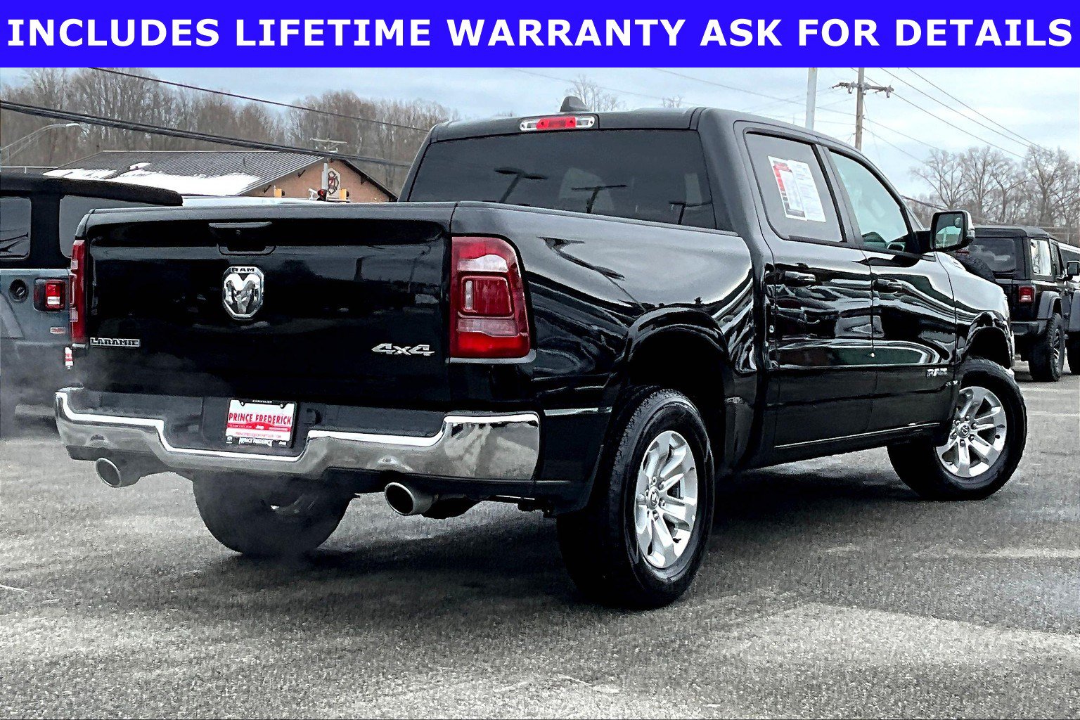 Used 2024 RAM 1500 Laramie AWD/4WD image 10
