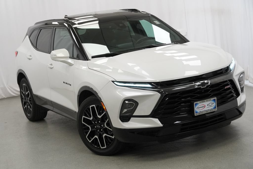 Used 2024 Chevrolet Blazer RS w/ Driver Confidence II Package AWD/4WD image 4