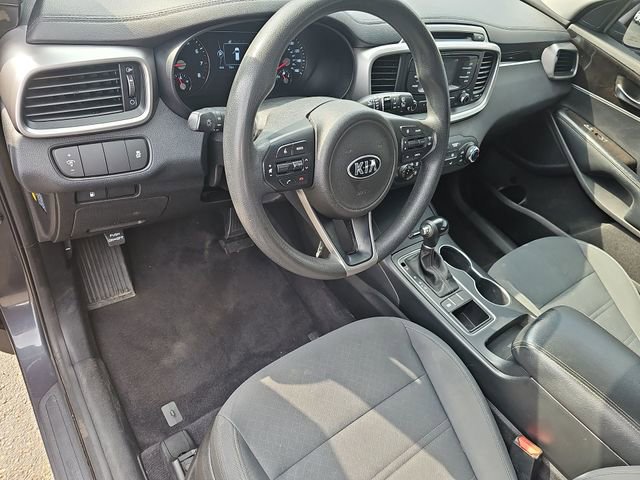 Used 2016 Kia Sorento LX image 11