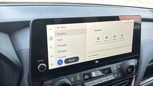 Used 2025 Toyota Grand Highlander AWD Hybrid image 21