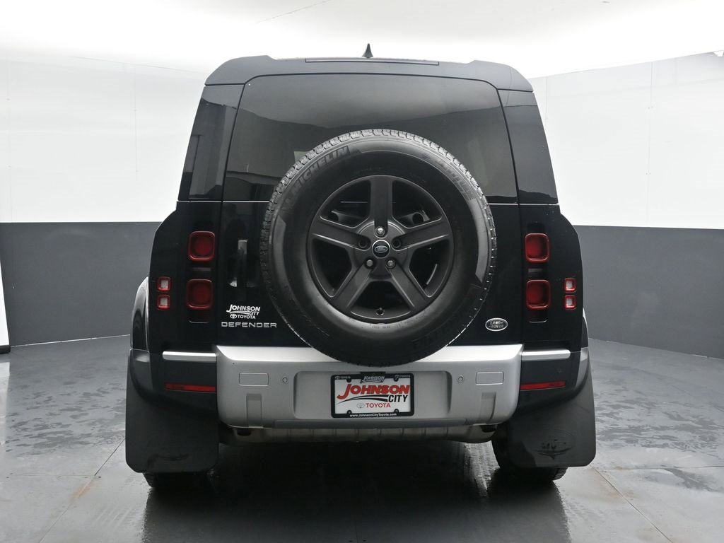 Used 2022 Land Rover Defender 110 S image 8