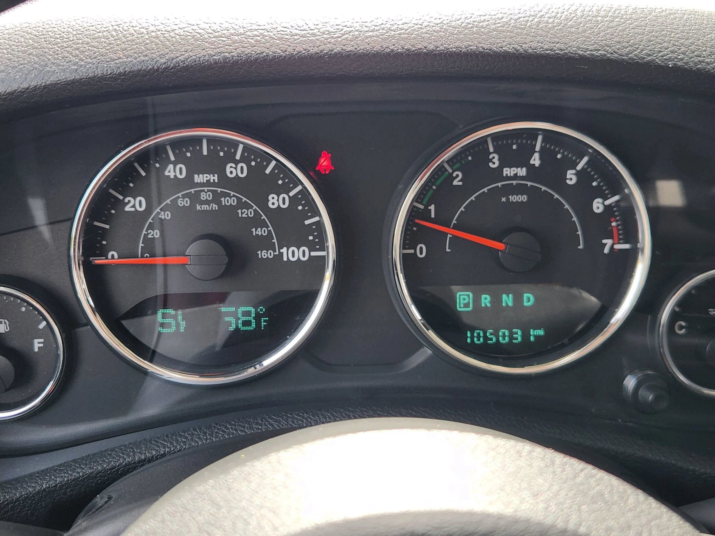 Used 2015 Jeep Wrangler Sahara w/ Dual Top Group AWD/4WD image 28