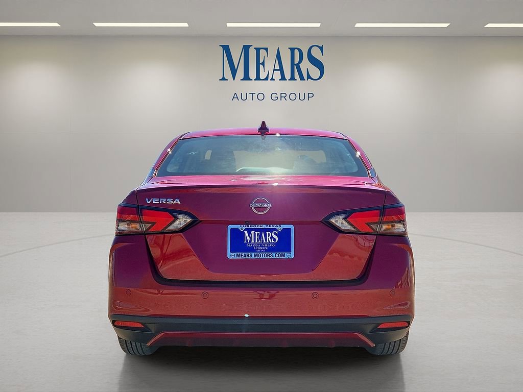 Used 2025 Nissan Versa SV image 4