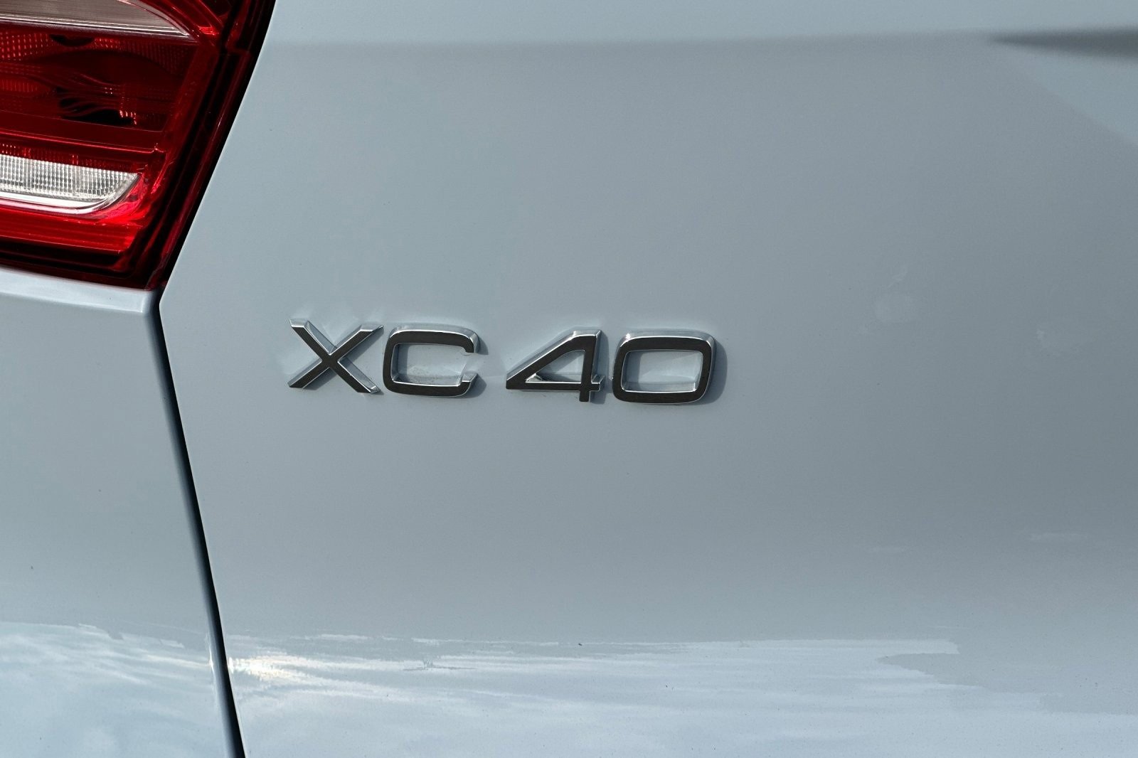 New 2026 Volvo XC40 B5 Plus w/ Protection Package Premier image 12