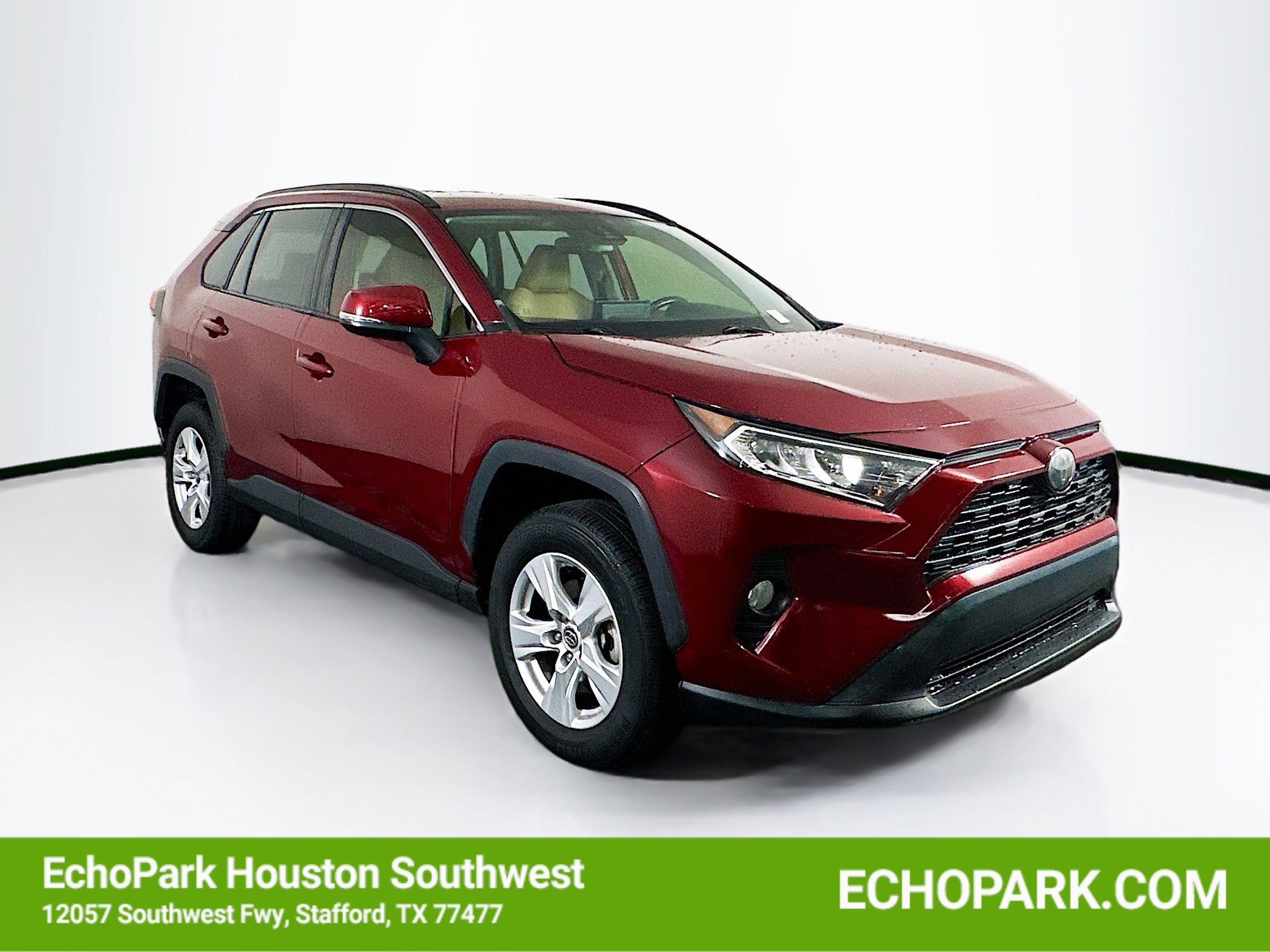 Used 2020 Toyota RAV4 XLE FWD image 1
