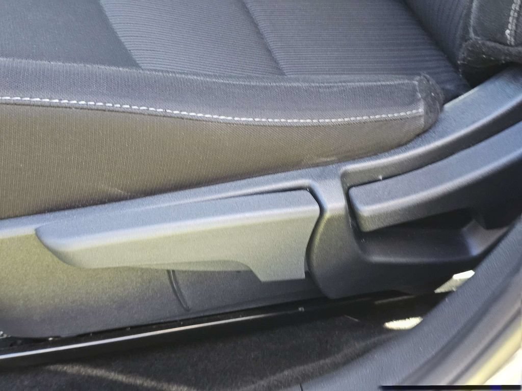 Used 2025 Nissan Sentra SV FWD image 19