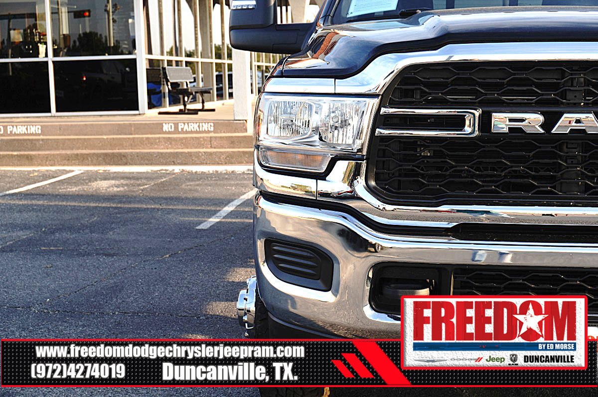 Used 2024 RAM 3500 Tradesman w/ Chrome Appearance Group AWD/4WD image 41