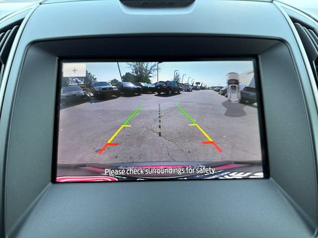 Used 2020 Ford Edge SEL w/ Convenience Package AWD/4WD image 13