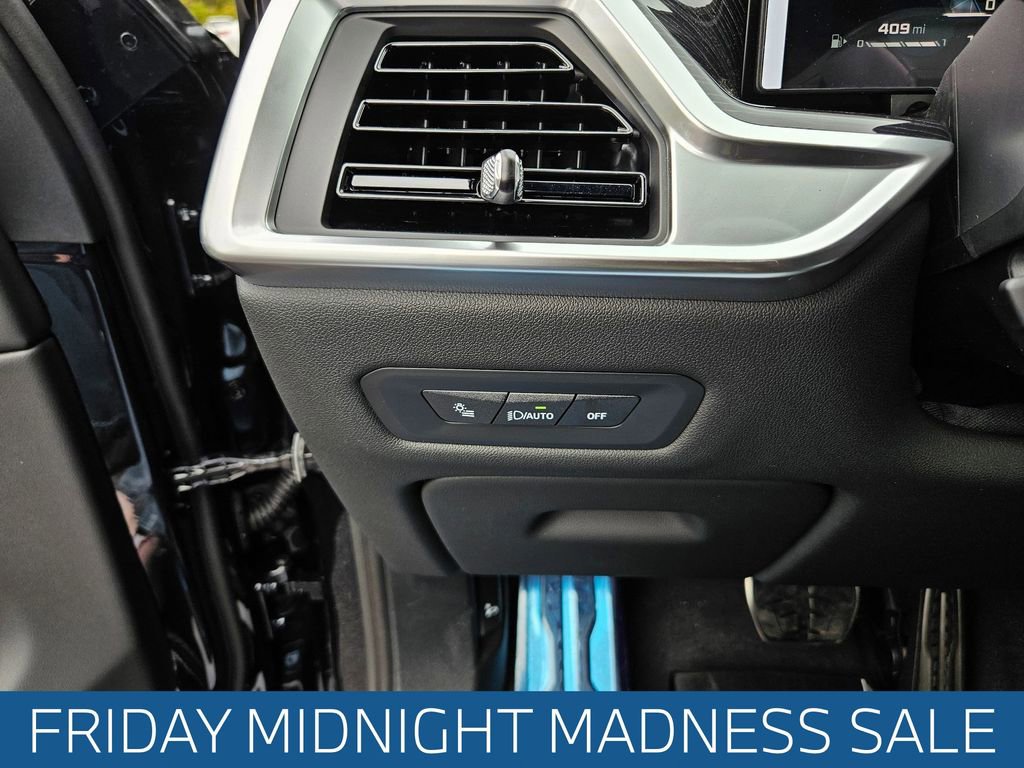 New 2026 BMW X5 M60i image 17