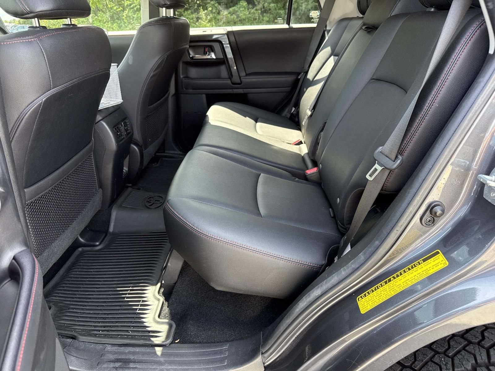 Used 2022 Toyota 4Runner TRD Off-Road Premium AWD/4WD image 28