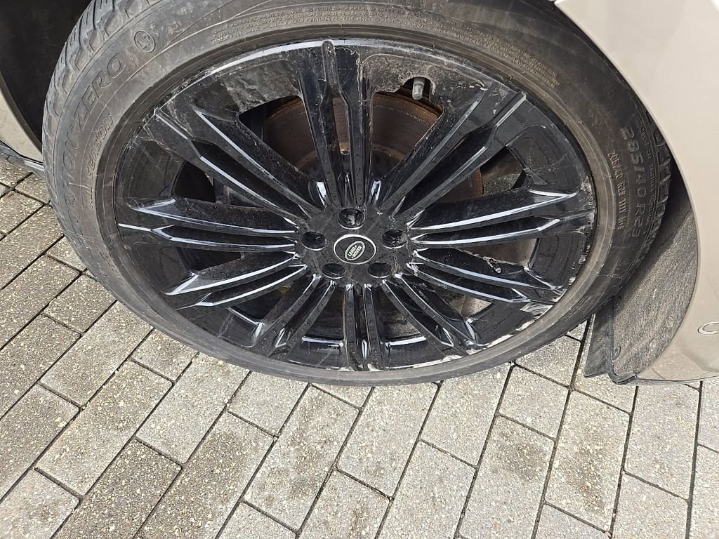 Certified 2024 Land Rover Range Rover Long Wheelbase SE image 10