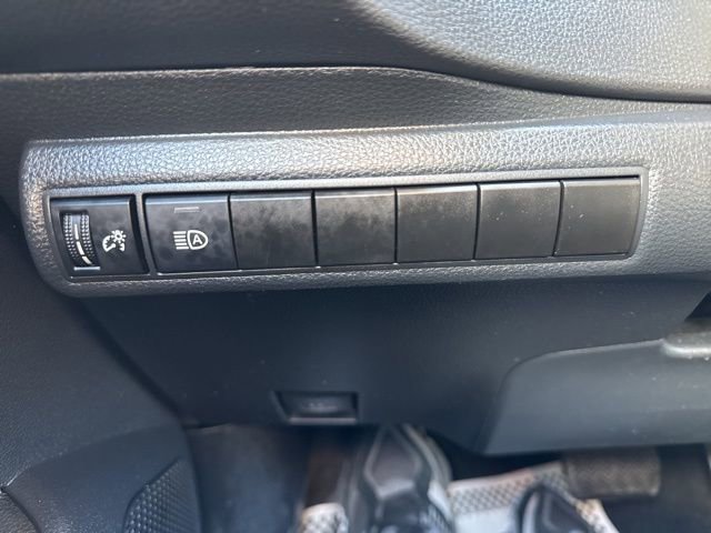 Used 2021 Toyota Corolla LE image 21
